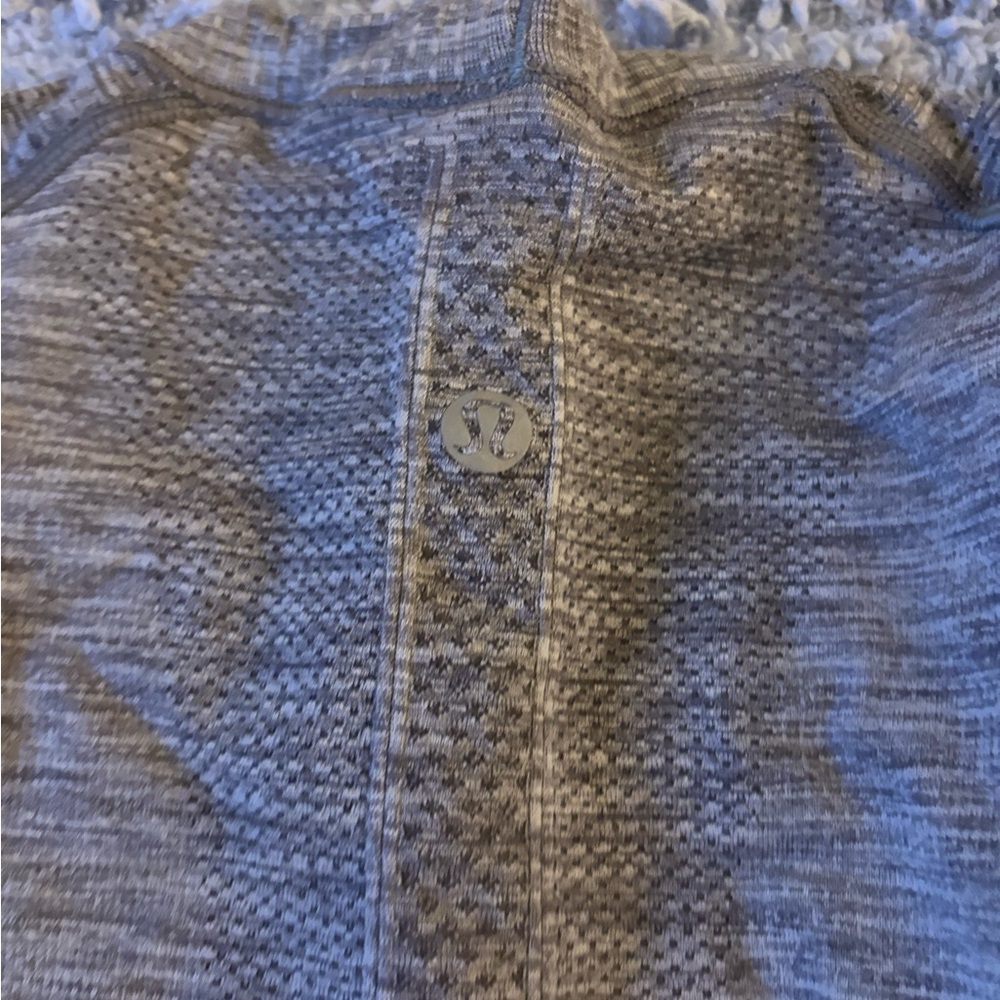 Grey Lululemon swiftly tech T-shirt - Picture 4 of 5